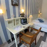 The Originals Boutique, Roca-fortis, Hotel Rochefort (Charente-Maritime)
