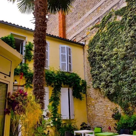 The Originals Boutique, Roca-fortis, 3*