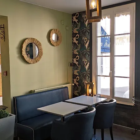 The Originals Boutique, Roca-fortis, רושפור