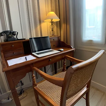 The Originals Boutique, Roca-fortis, ホテル