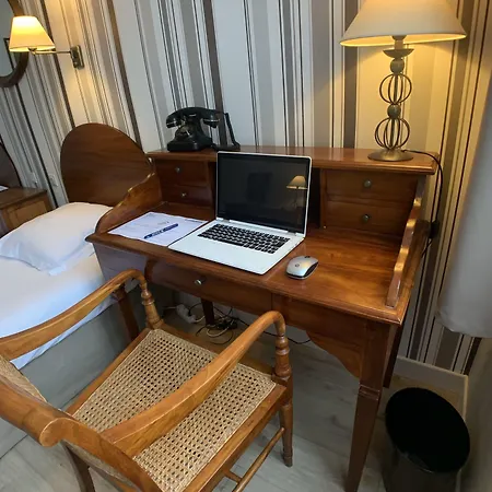 מלון The Originals Boutique, Roca-fortis, 3*