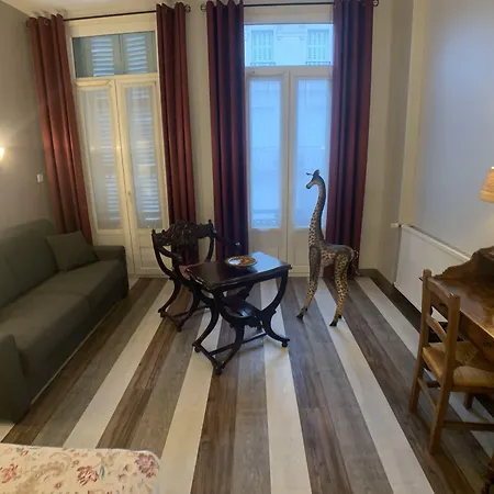 ホテル The Originals Boutique, Roca-fortis,