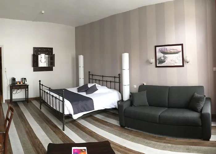 Hotel The Originals Boutique, Roca-fortis, 3*