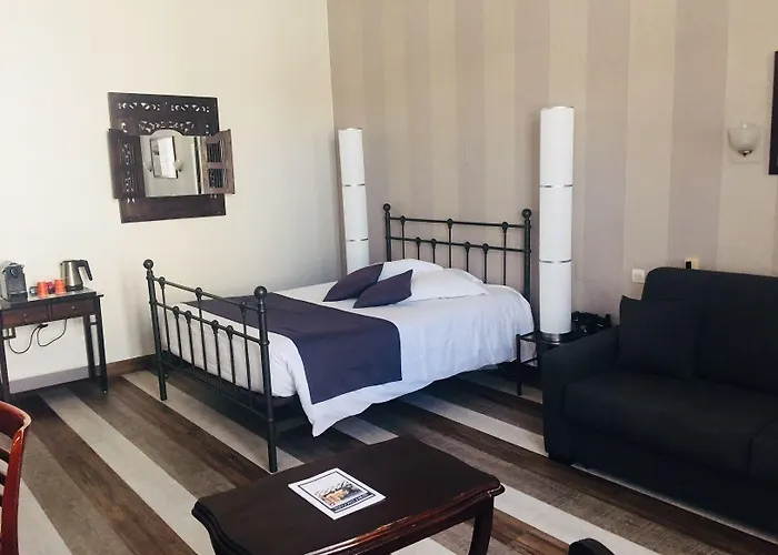 Hotel The Originals Boutique, Roca-fortis,